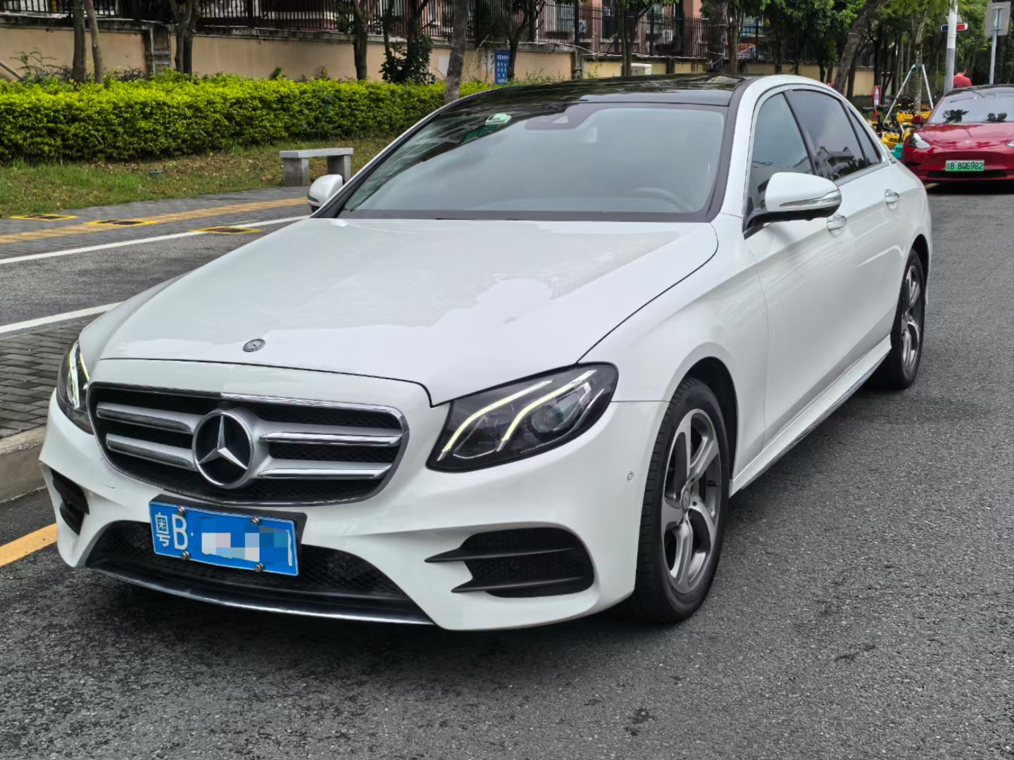 奔驰E级 2017款 E 300 L 运动豪华型