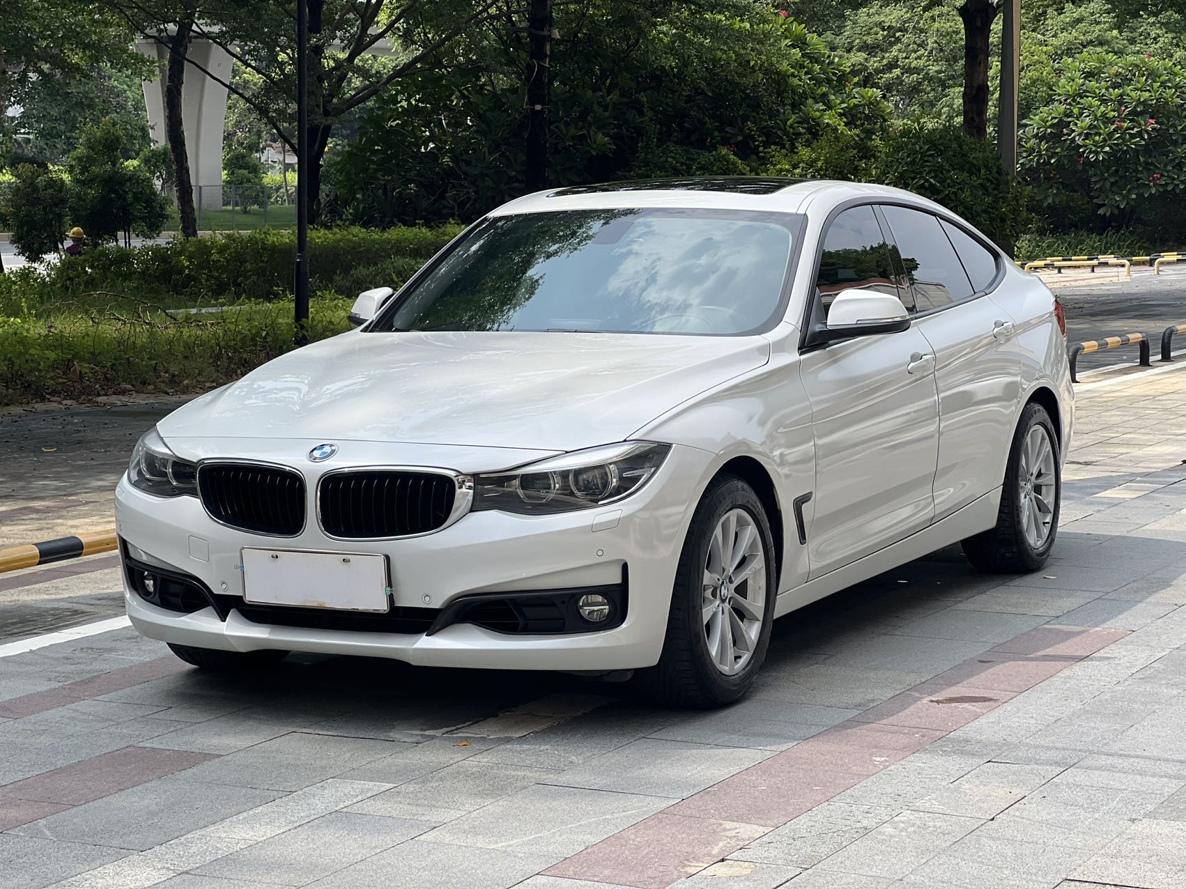 宝马3系GT 2016款 320i 时尚型