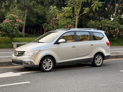 宝骏730 2014款 1.5L 手动豪华型 7座