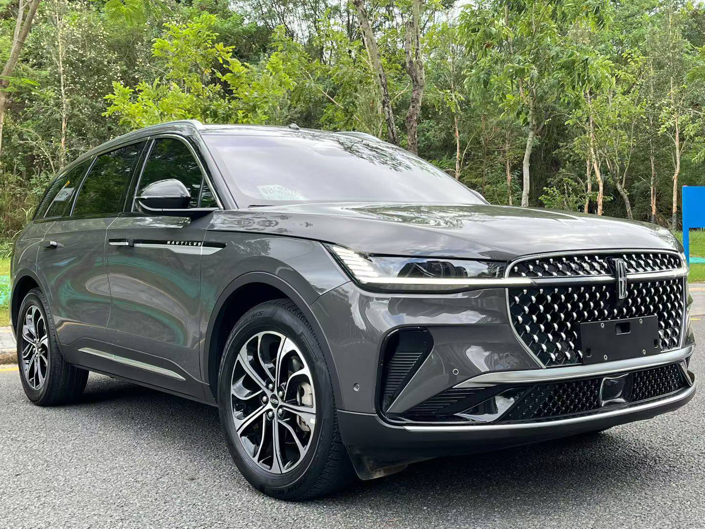 林肯 航海家 2023款 2.0T 四驱尊逸版