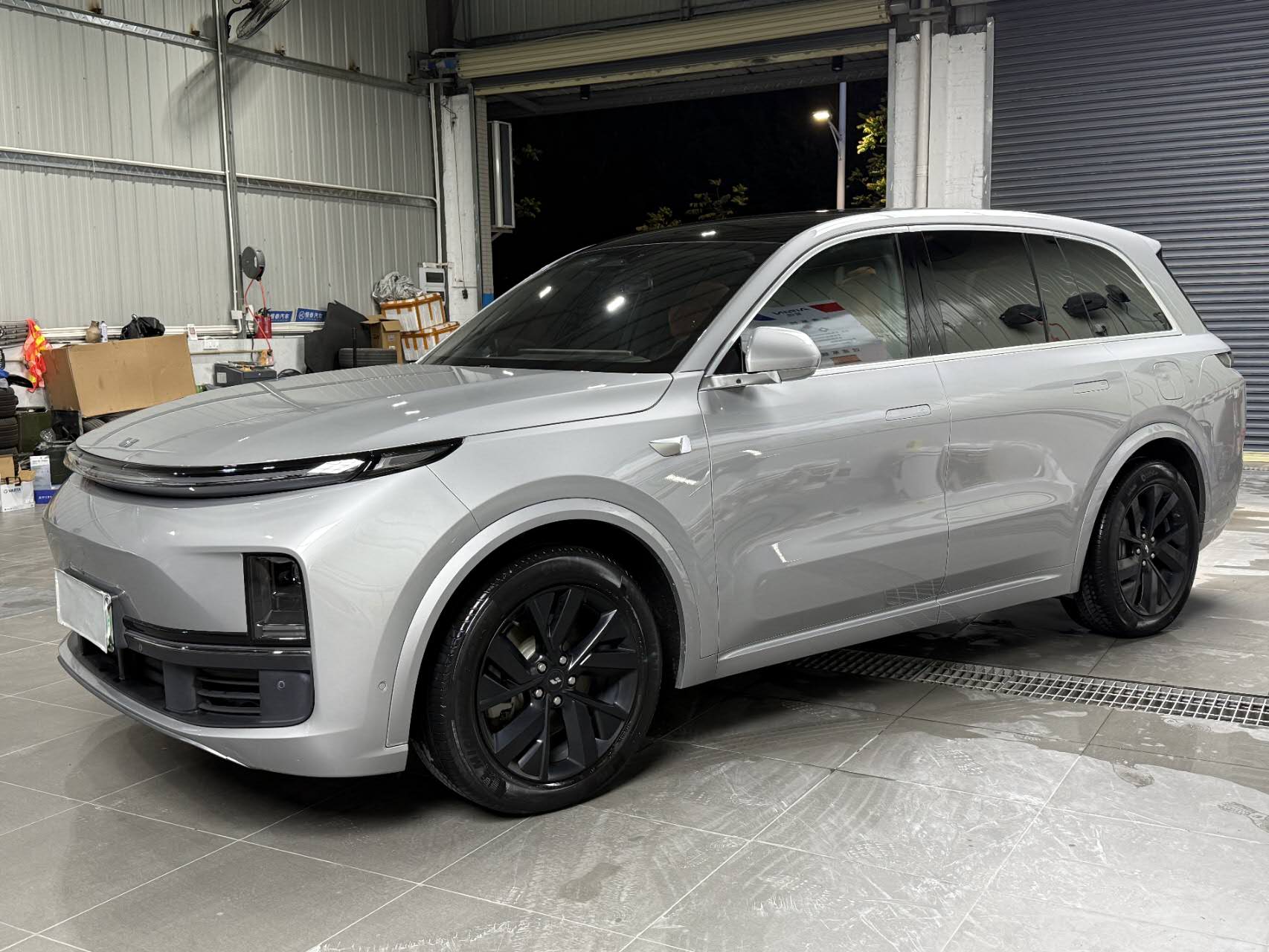 理想汽车 理想L8 2023款 Pro