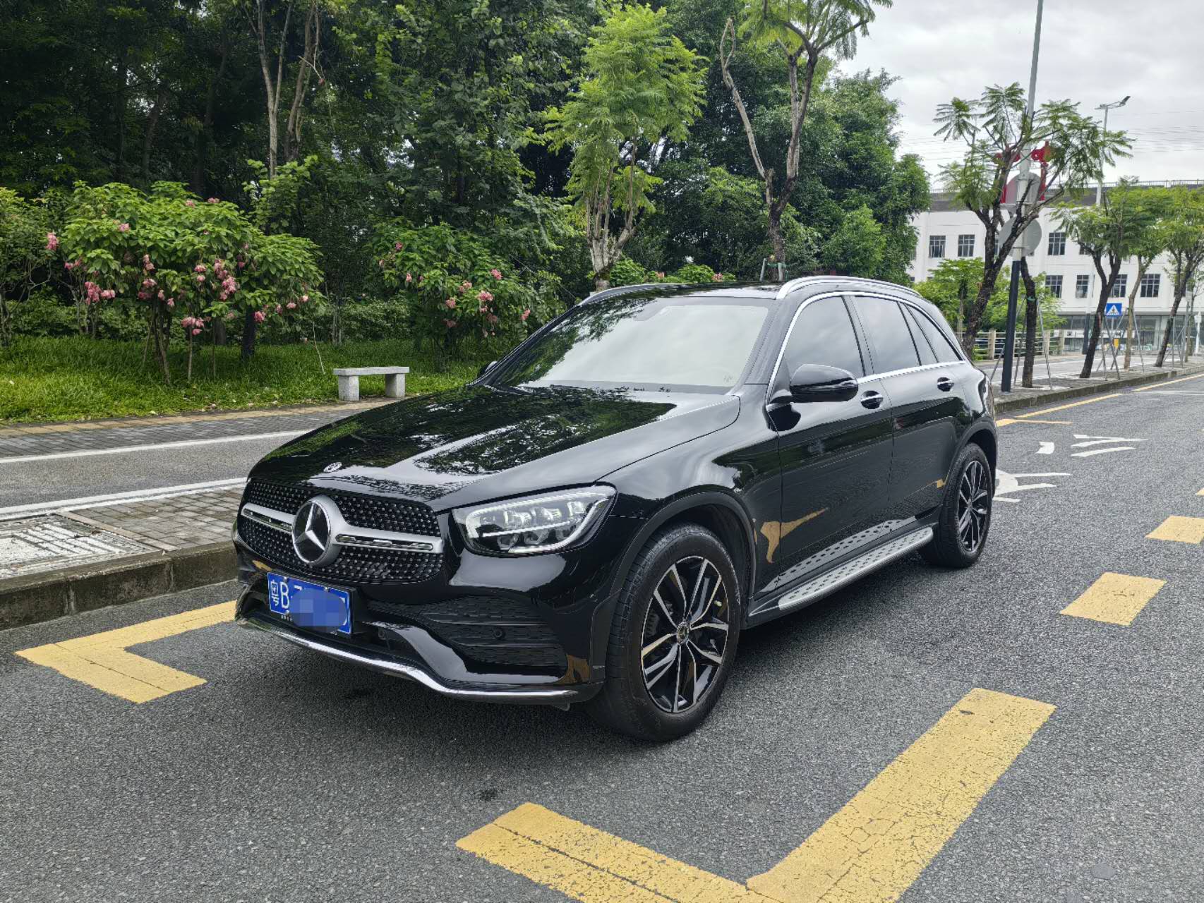 奔驰GLC 2022款 改款二 GLC 260 L 4MATIC 豪华型