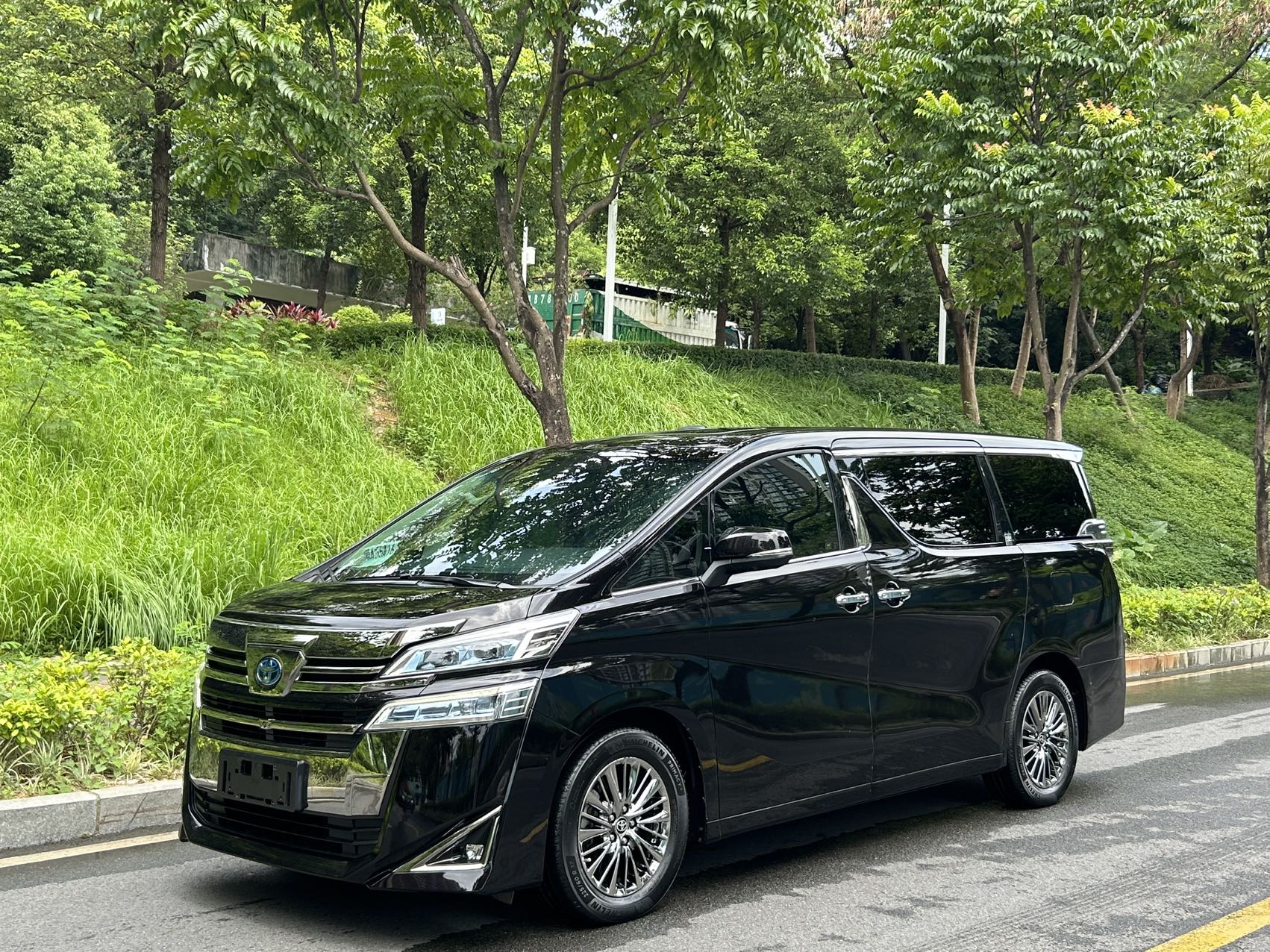 丰田 威尔法 2019款 双擎 2.5L HV豪华版