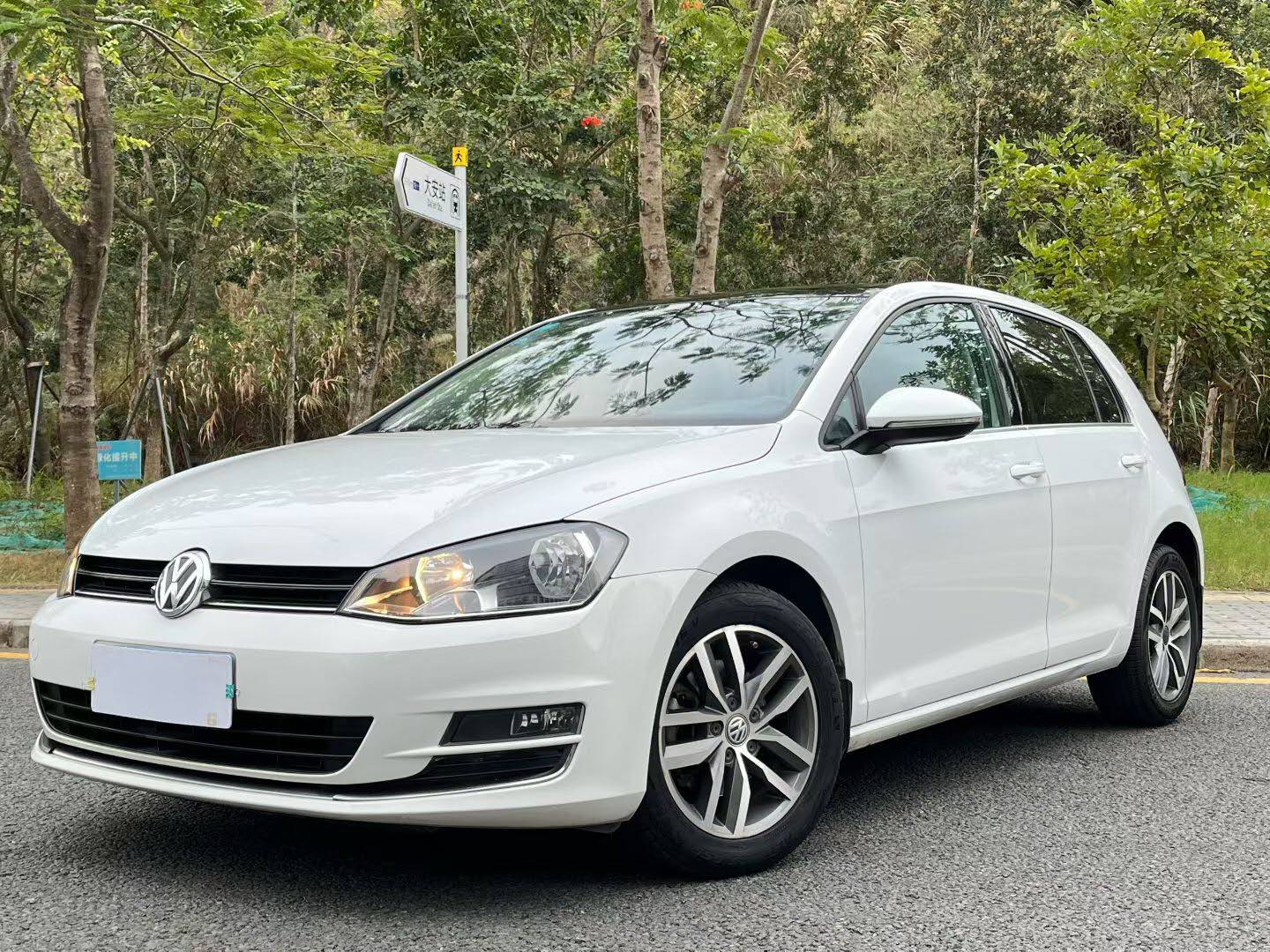 大众 高尔夫 2016款 230TSI 自动豪华型