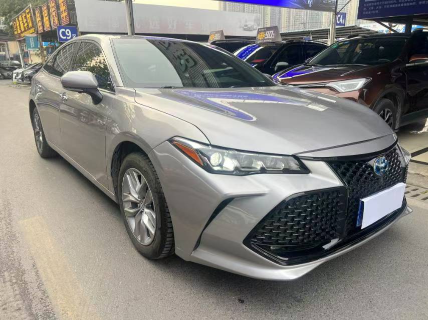 丰田 亚洲龙 2019款 双擎 2.5L 豪华版 国VI