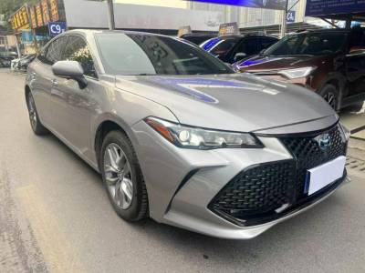 丰田 亚洲龙 2019款 双擎 2.5L 豪华版 国VI