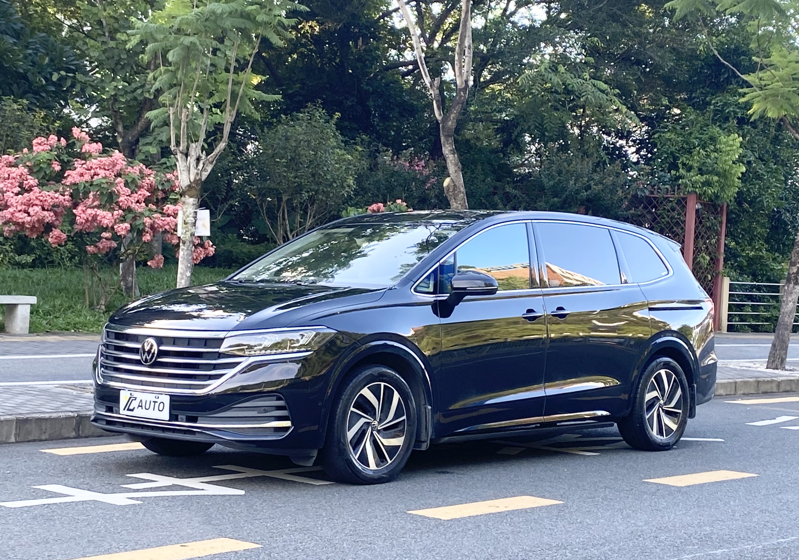 大众 威然 2022款 380TSI 尊驰版