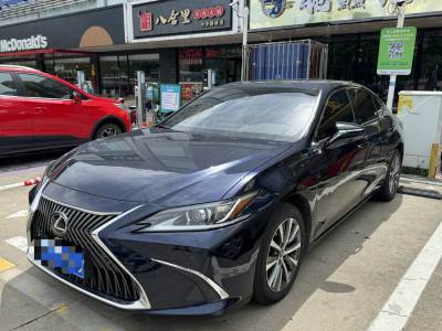 雷克萨斯ES 2021款 200 卓越版