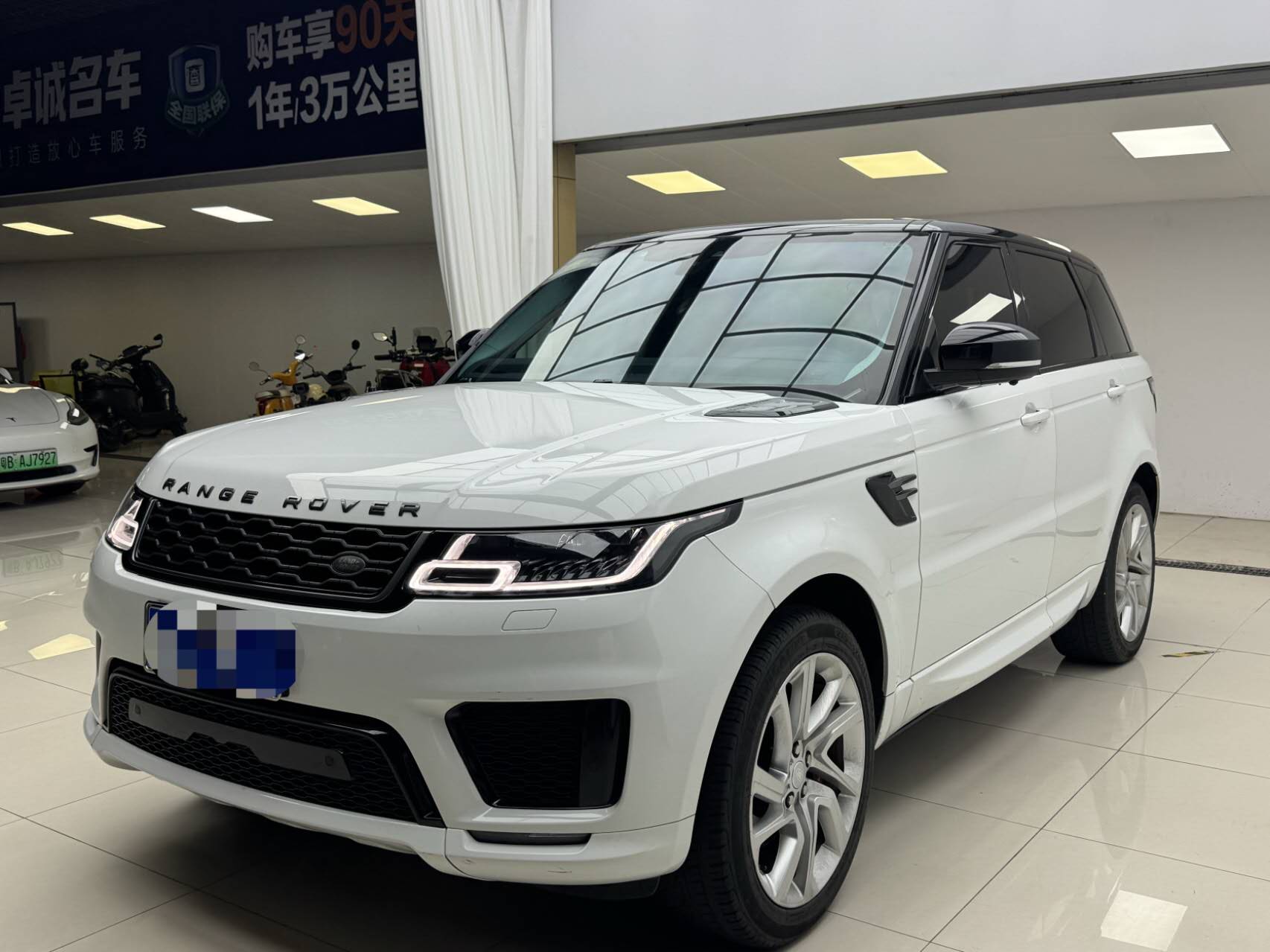 路虎 揽胜运动版 2018款 3.0 SC V6 HSE DYNAMIC