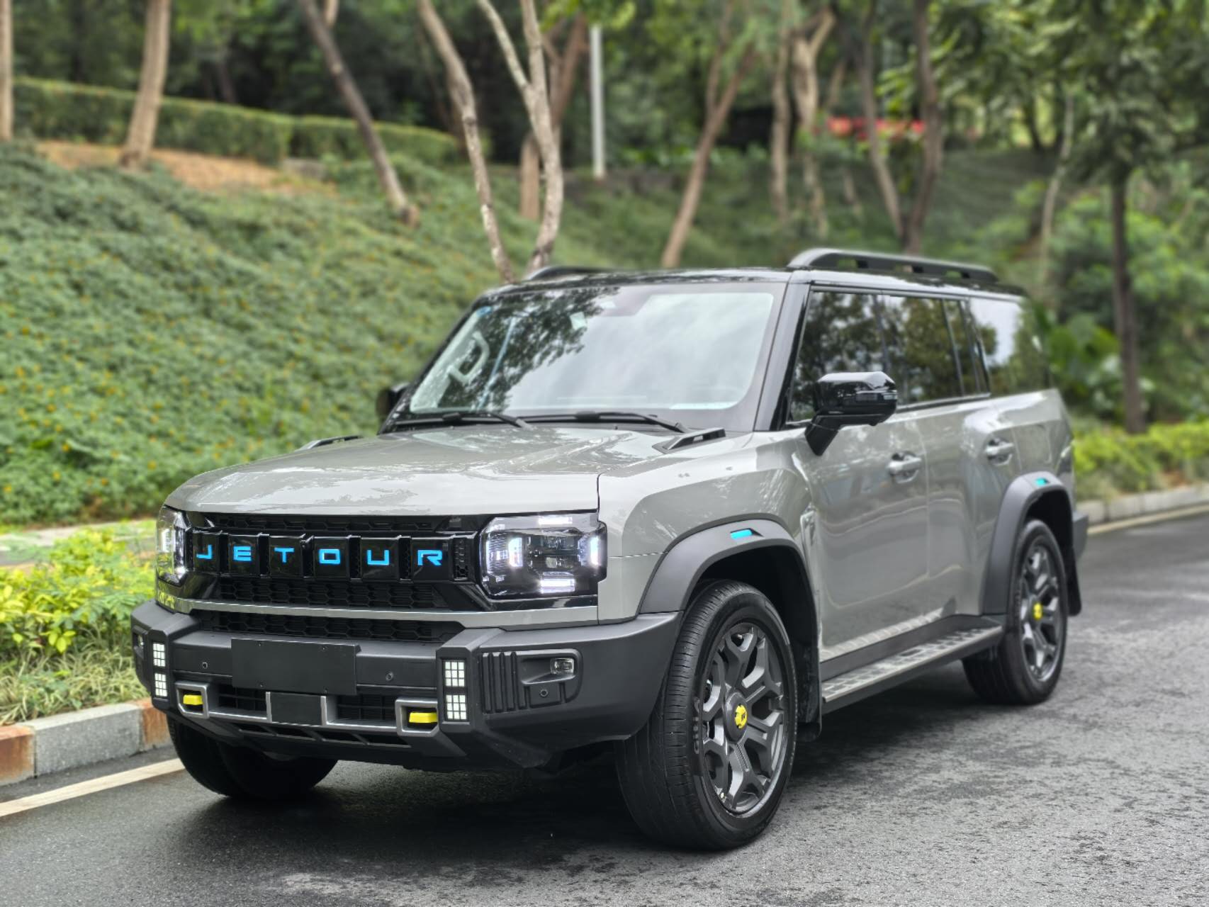 捷途山海T2 2025款 120km 发现加长版 7座