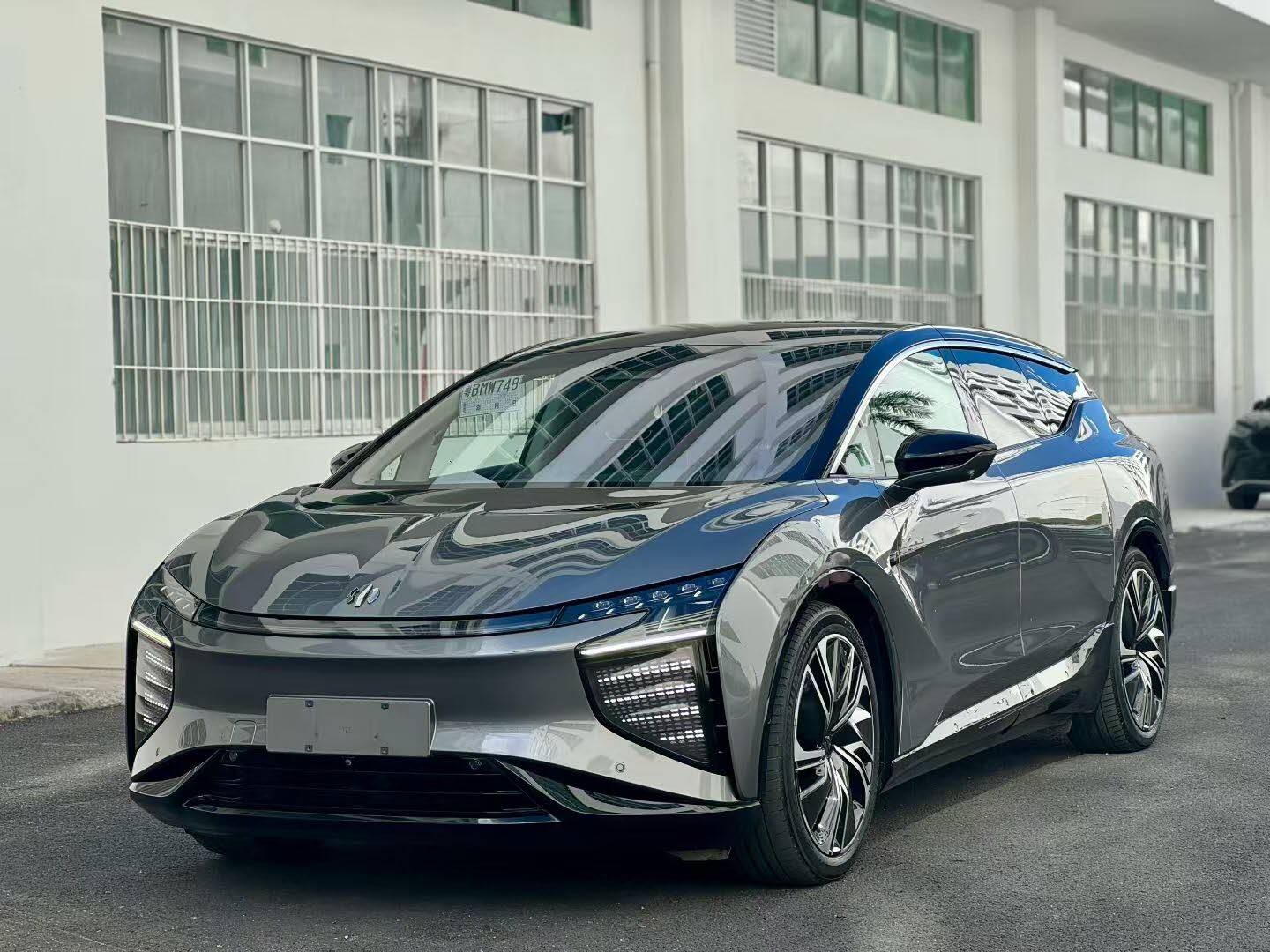 高合汽车 高合HiPhi X 2022款 创远版6座 长续航版