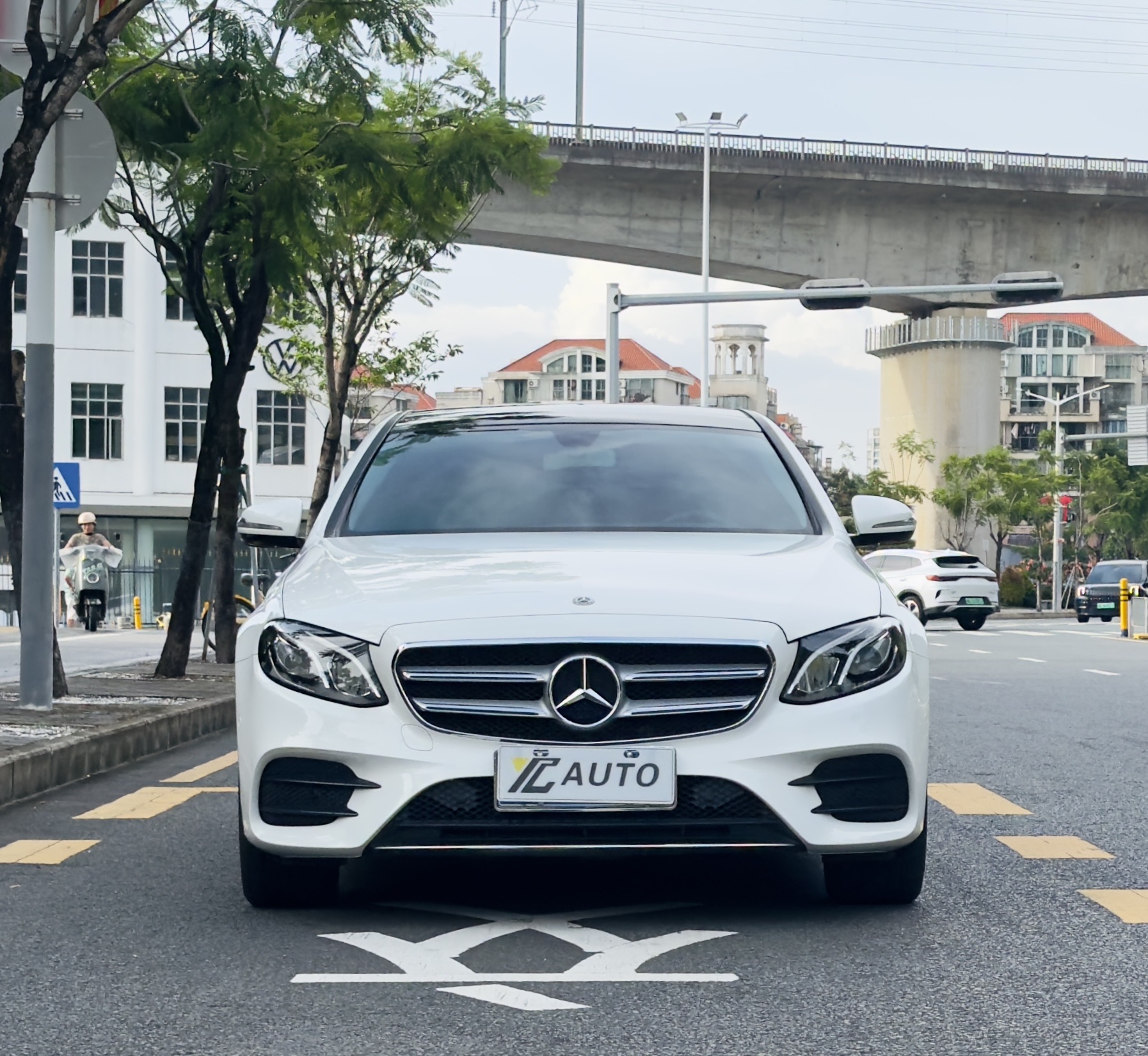 奔驰E级 2020款 E 260 L
