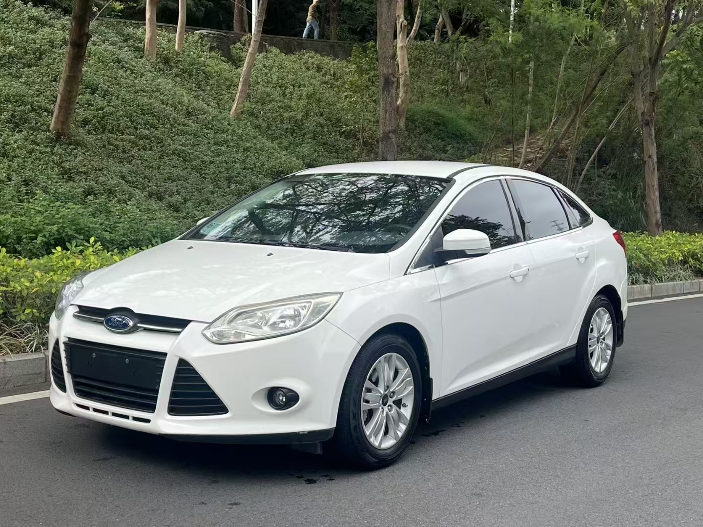 福特 福克斯 2012款 三厢 1.6L 自动舒适型