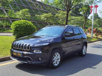 Jeep 自由光 2016款 2.4L 专业智能版