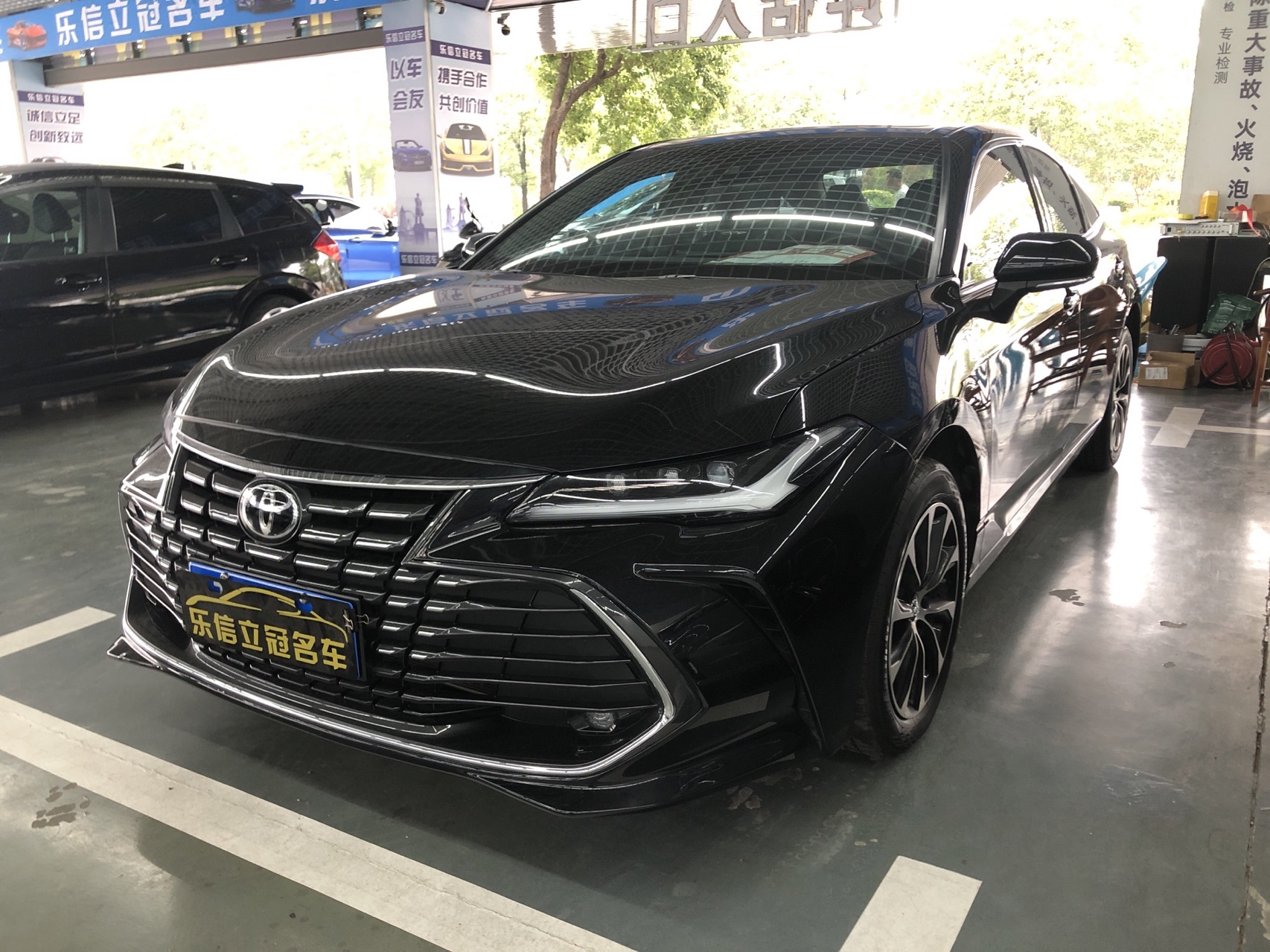 丰田 亚洲龙 2024款 2.0L 臻选版
