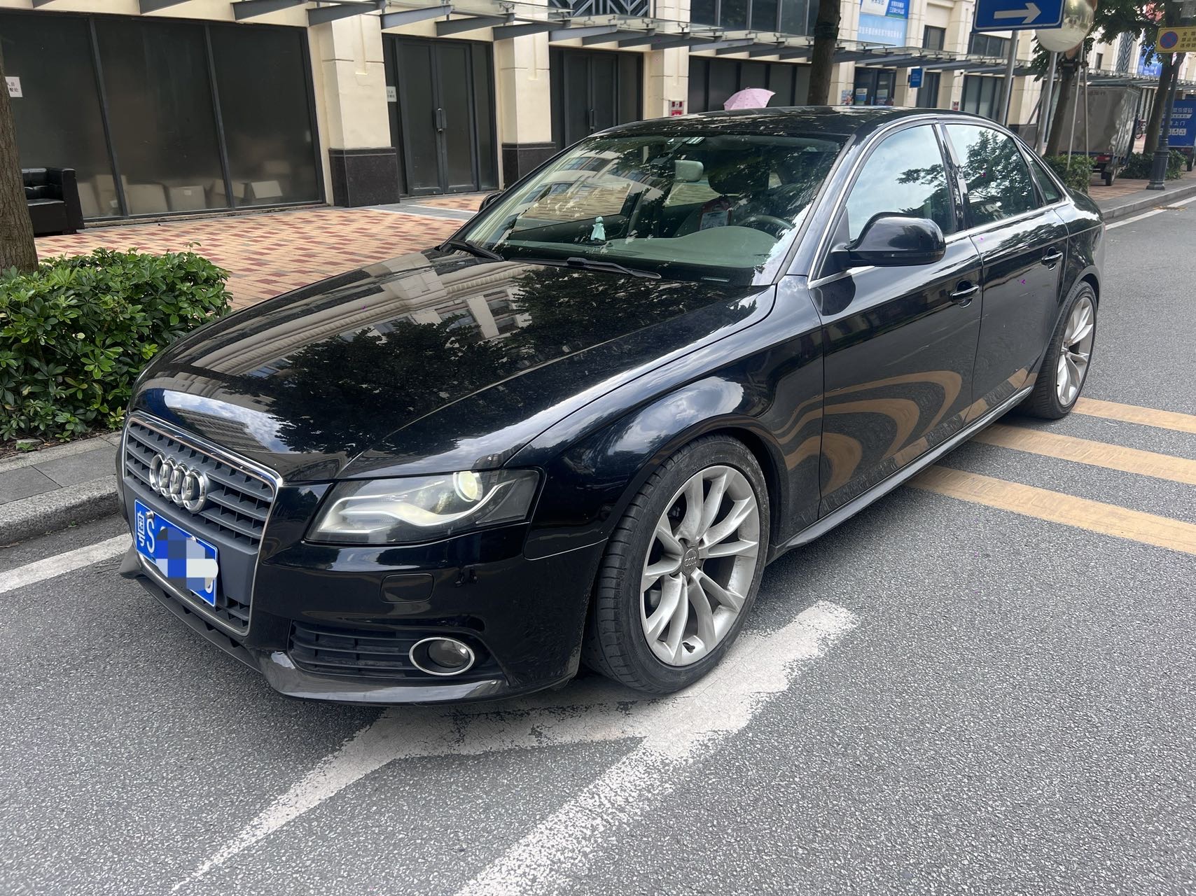 奥迪A4L 2009款 2.0 TFSI 标准型