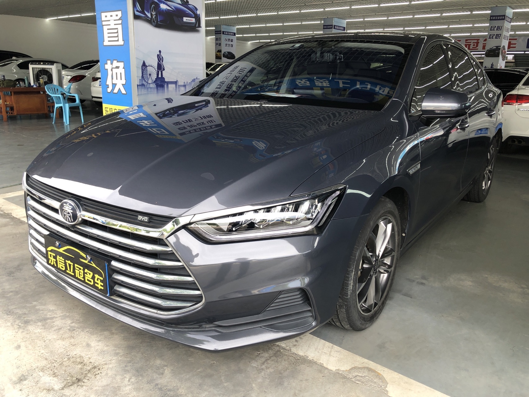 比亚迪 秦Pro 2020款 超越版 1.5TI 自动尊贵型
