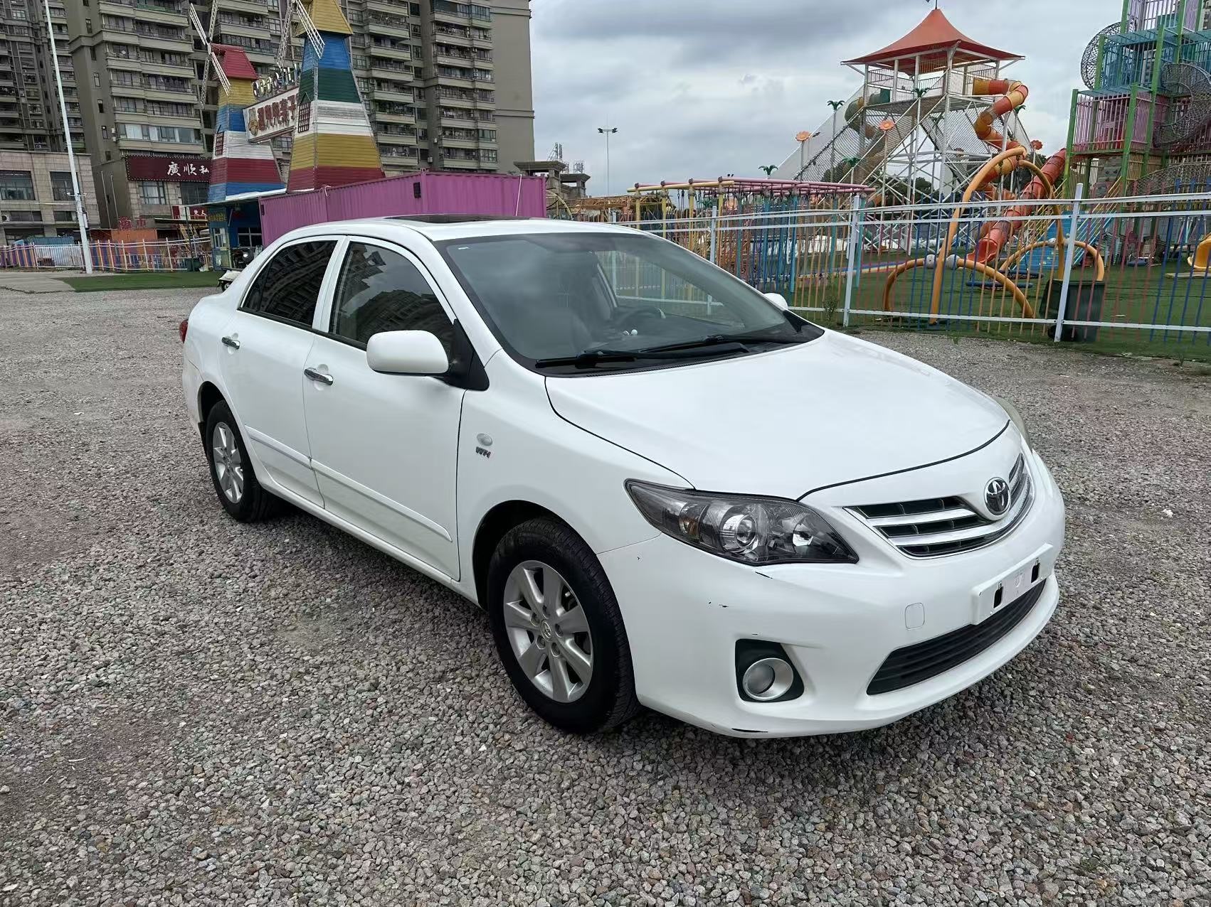 丰田 卡罗拉 2013款 特装版 1.6L 自动炫酷型GL
