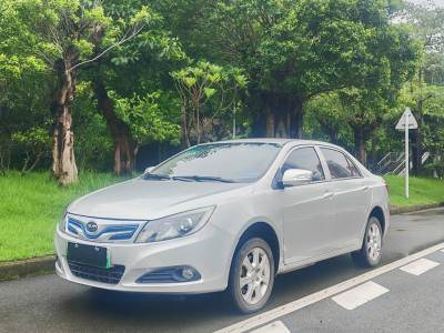 比亚迪e5 2017款 300 e享型