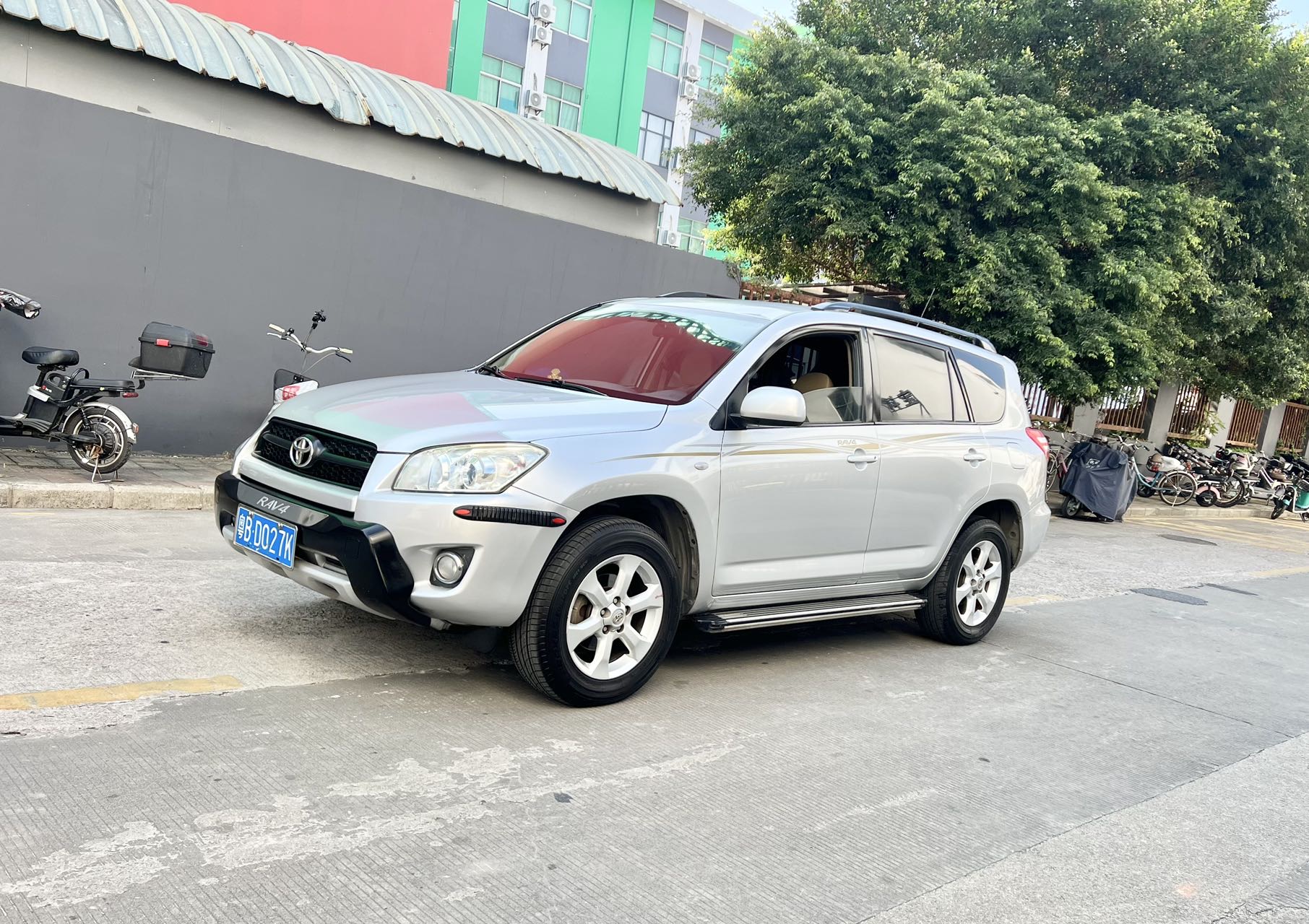 丰田 RAV4荣放 2012款 炫装版 2.0L 自动四驱