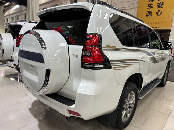 普拉多2018款3.5L 自动TX-L NAVI后挂备胎