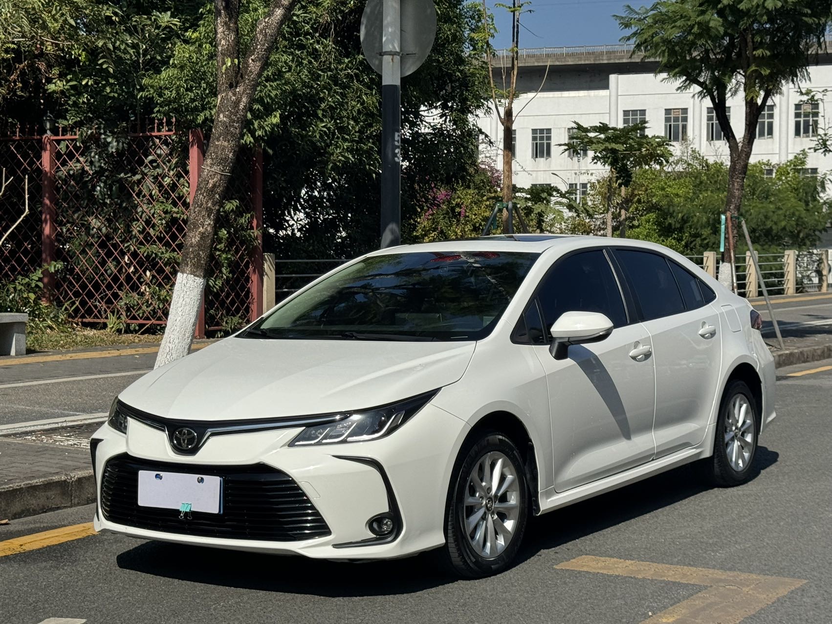 丰田 卡罗拉 2021款 1.2T S-CVT 先锋版