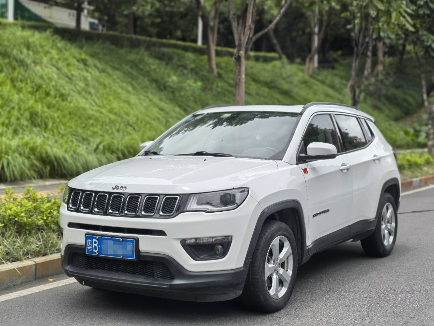 Jeep 指南者 2017款 200T 自动家享版