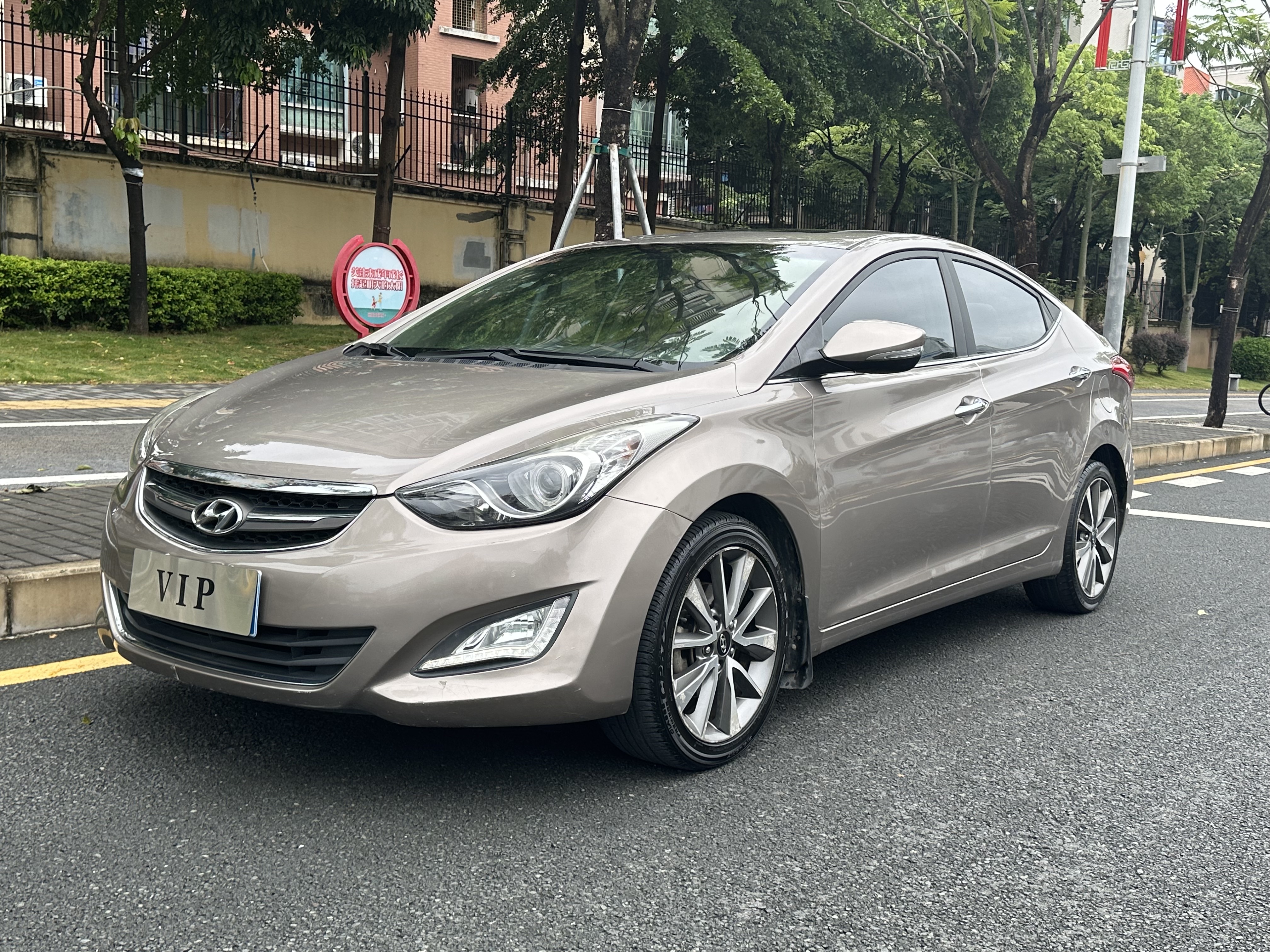 现代 朗动 2015款 1.6L 自动领先型