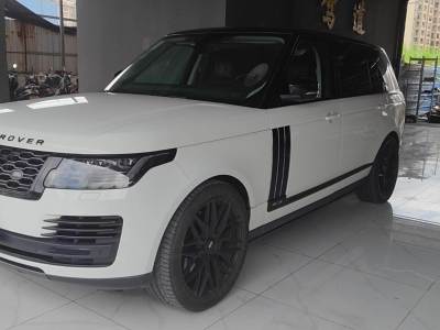 路虎 揽胜 2020款 3.0 L6 传世加长版
