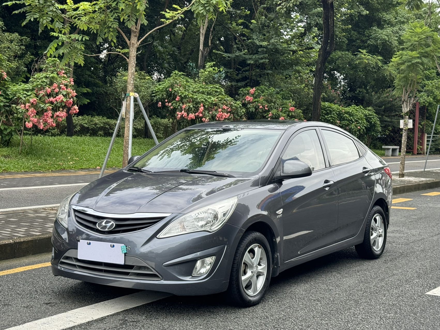 现代 瑞纳 2010款 三厢 1.4L 自动舒适型GS