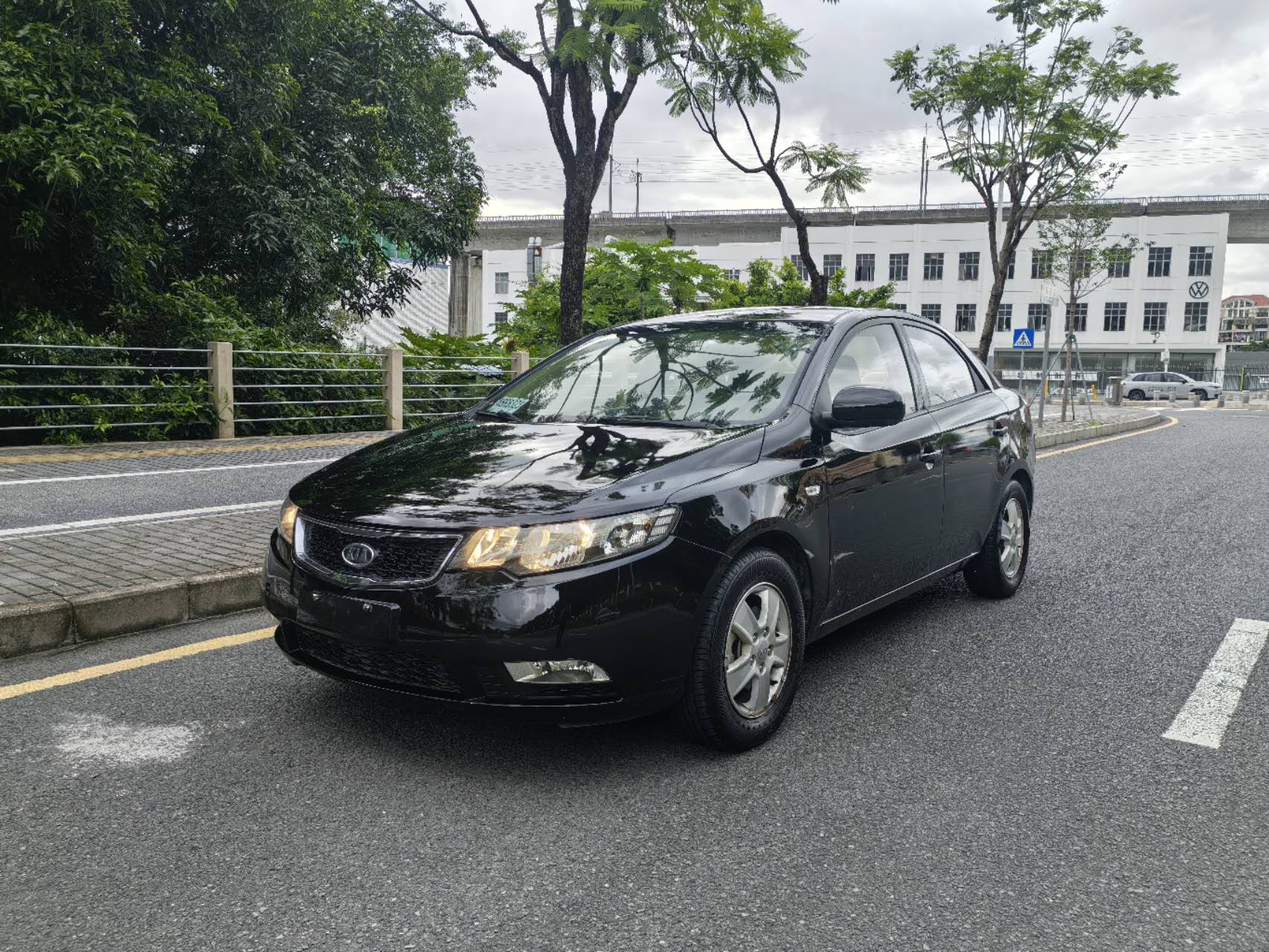 起亚 福瑞迪 2012款 1.6L AT GL 纪念版