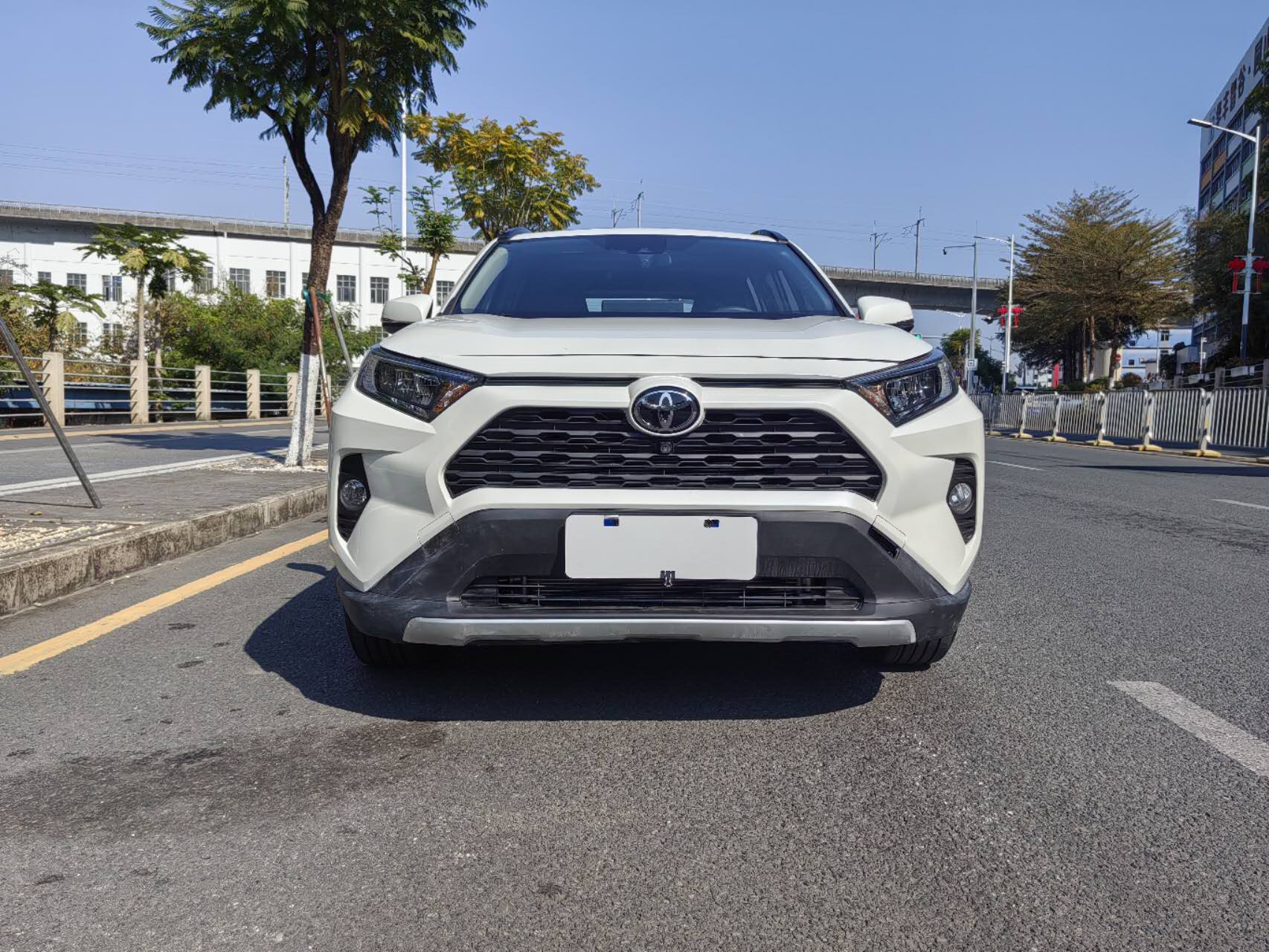 丰田 RAV4荣放 2020款 2.0L CVT四驱风尚版