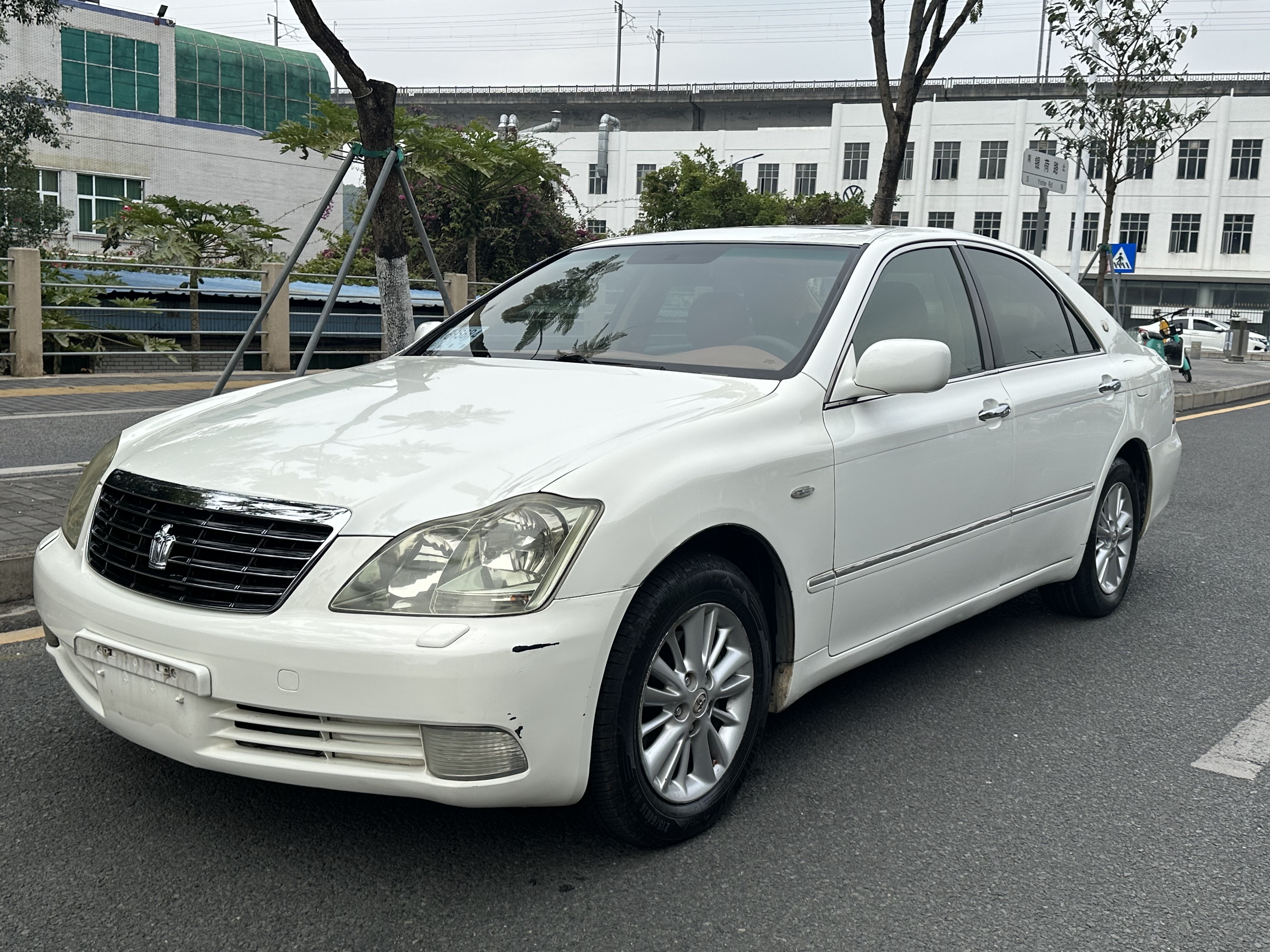 丰田 皇冠 2009款 2.5L Royal特别导航版