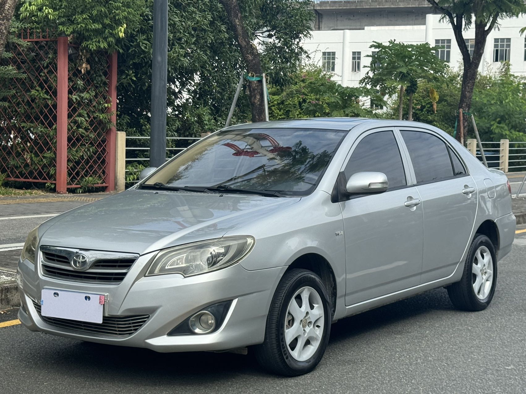 丰田 花冠 2013款 1.6L 自动豪华版