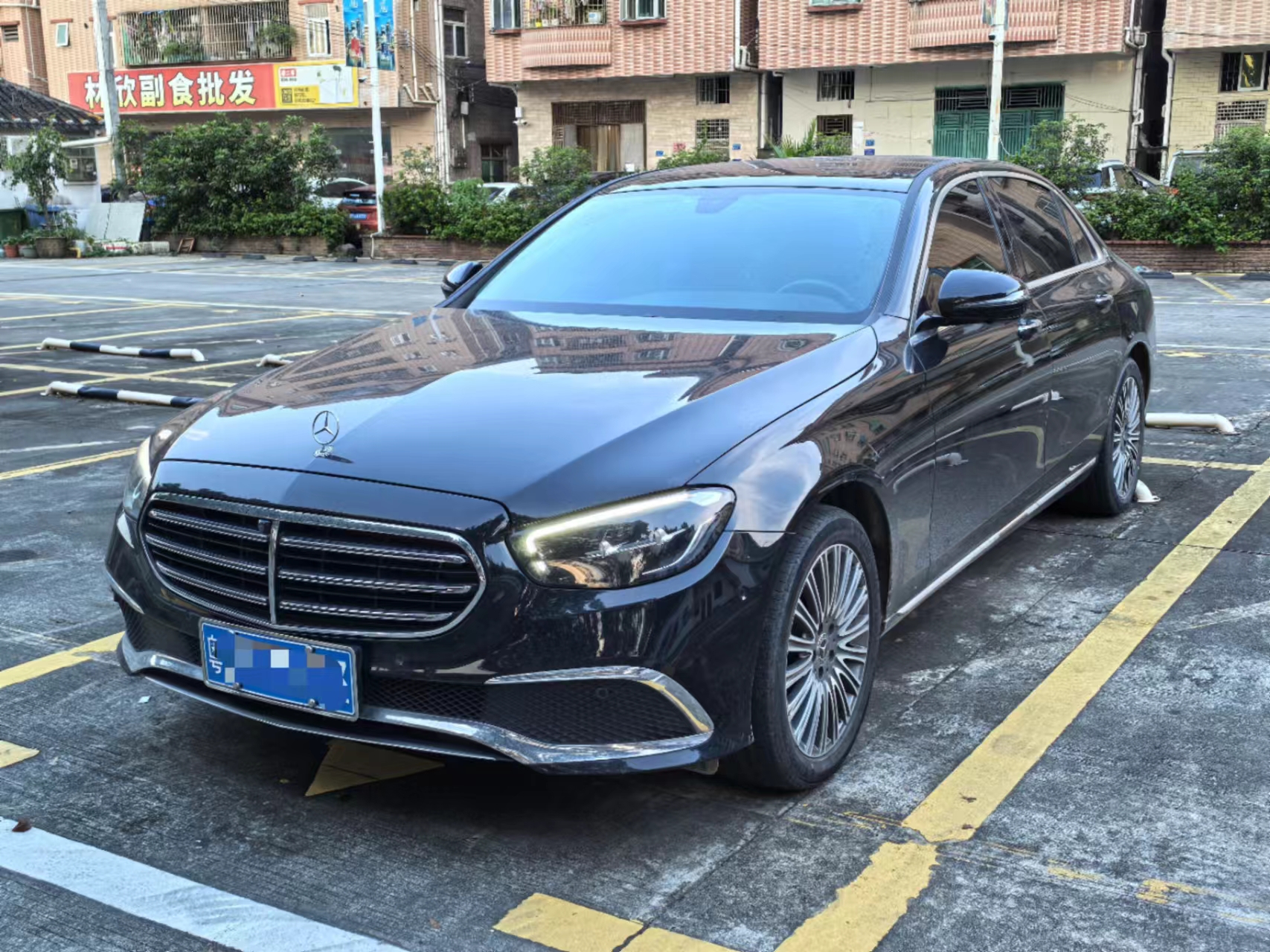 奔驰E级 2022款 E 300 L 时尚型