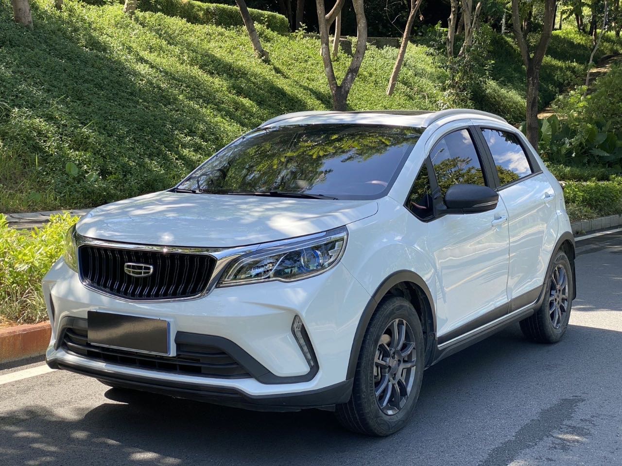 吉利汽车 远景X3 2019款 升级版 1.5L CVT尊贵型
