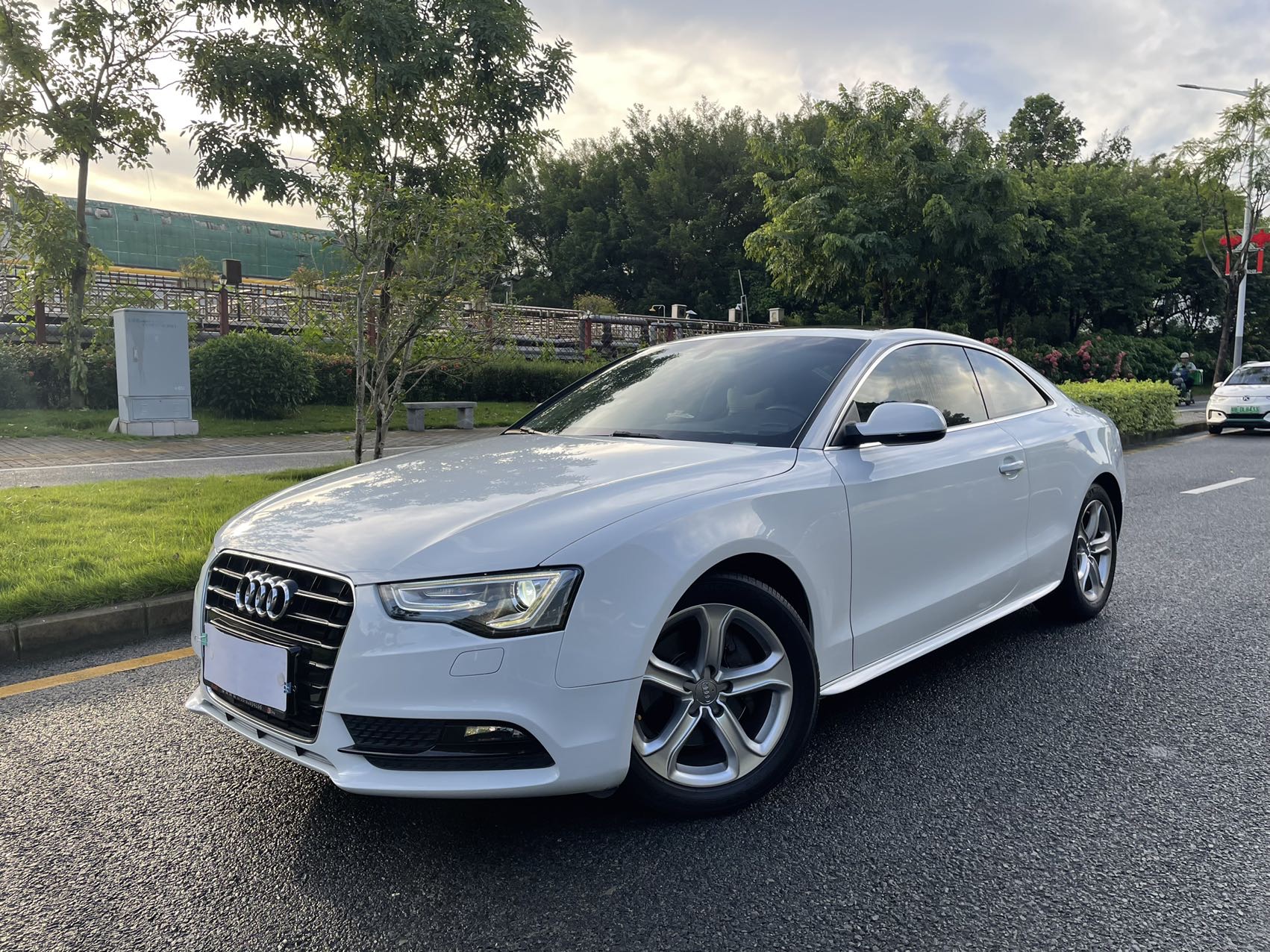 奥迪A5 2014款 Coupe 45 TFSI