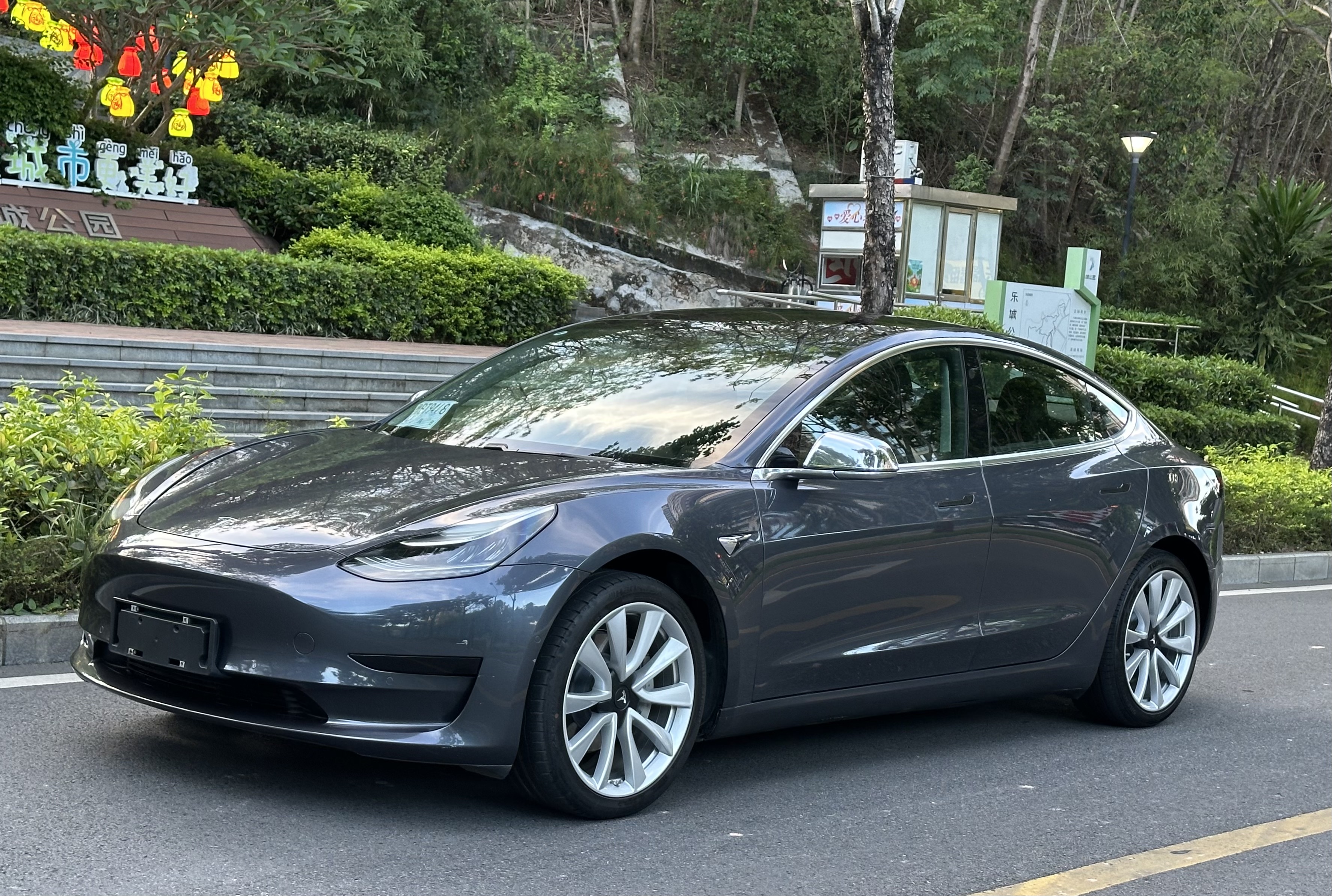 特斯拉 Model 3 2019款 标准续航后驱升级版